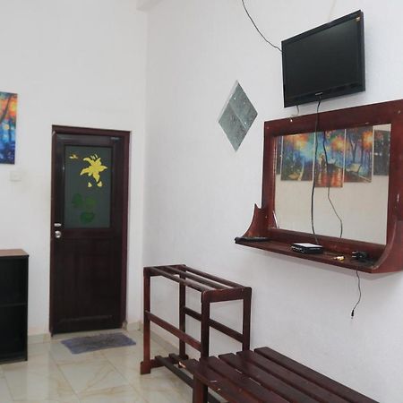Bevary City Hotel Anuradhapura Exterior photo