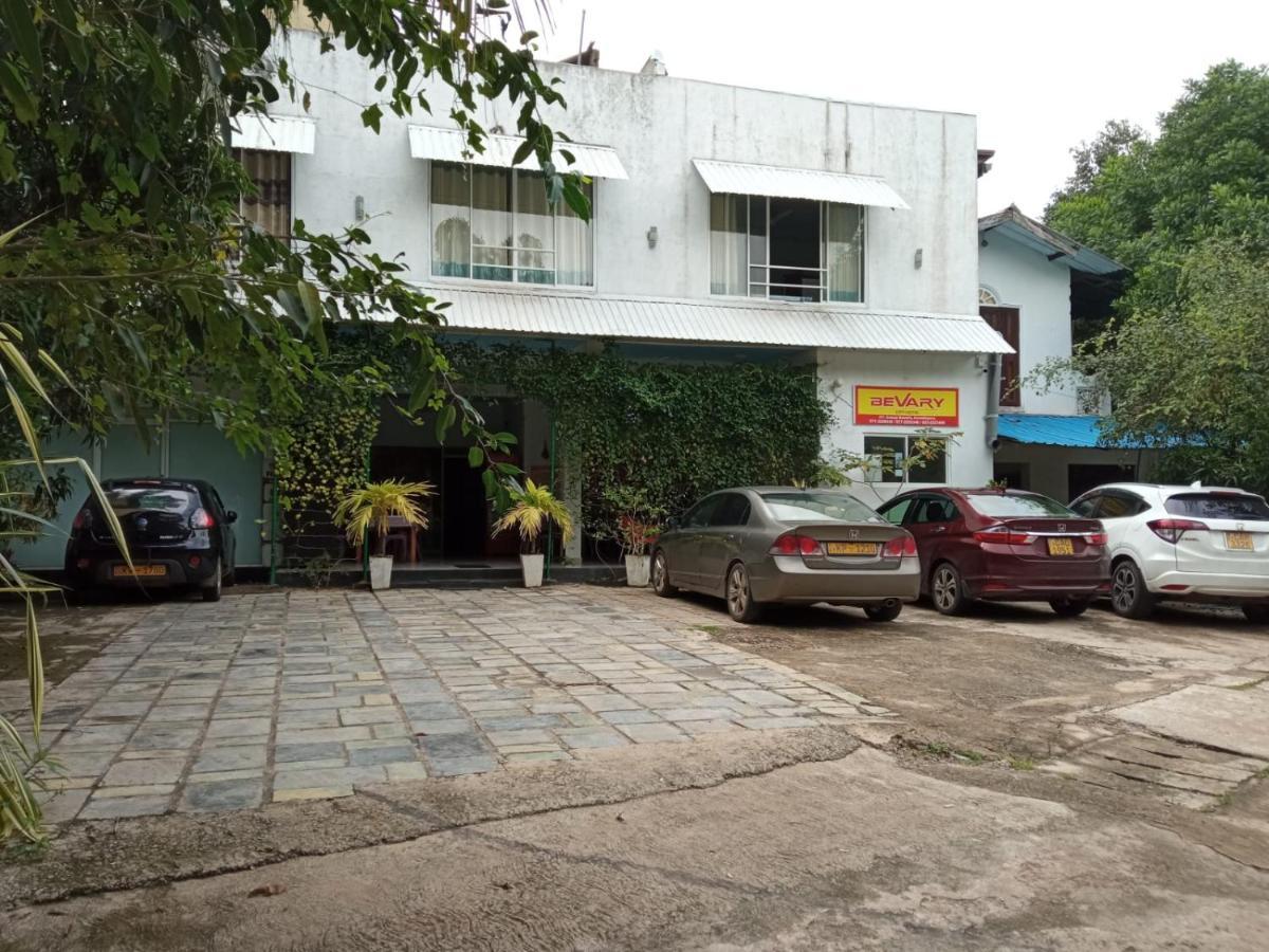 Bevary City Hotel Anuradhapura Exterior photo