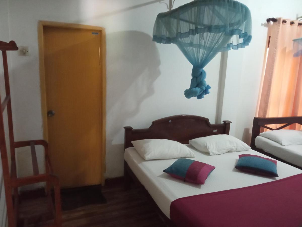 Bevary City Hotel Anuradhapura Exterior photo