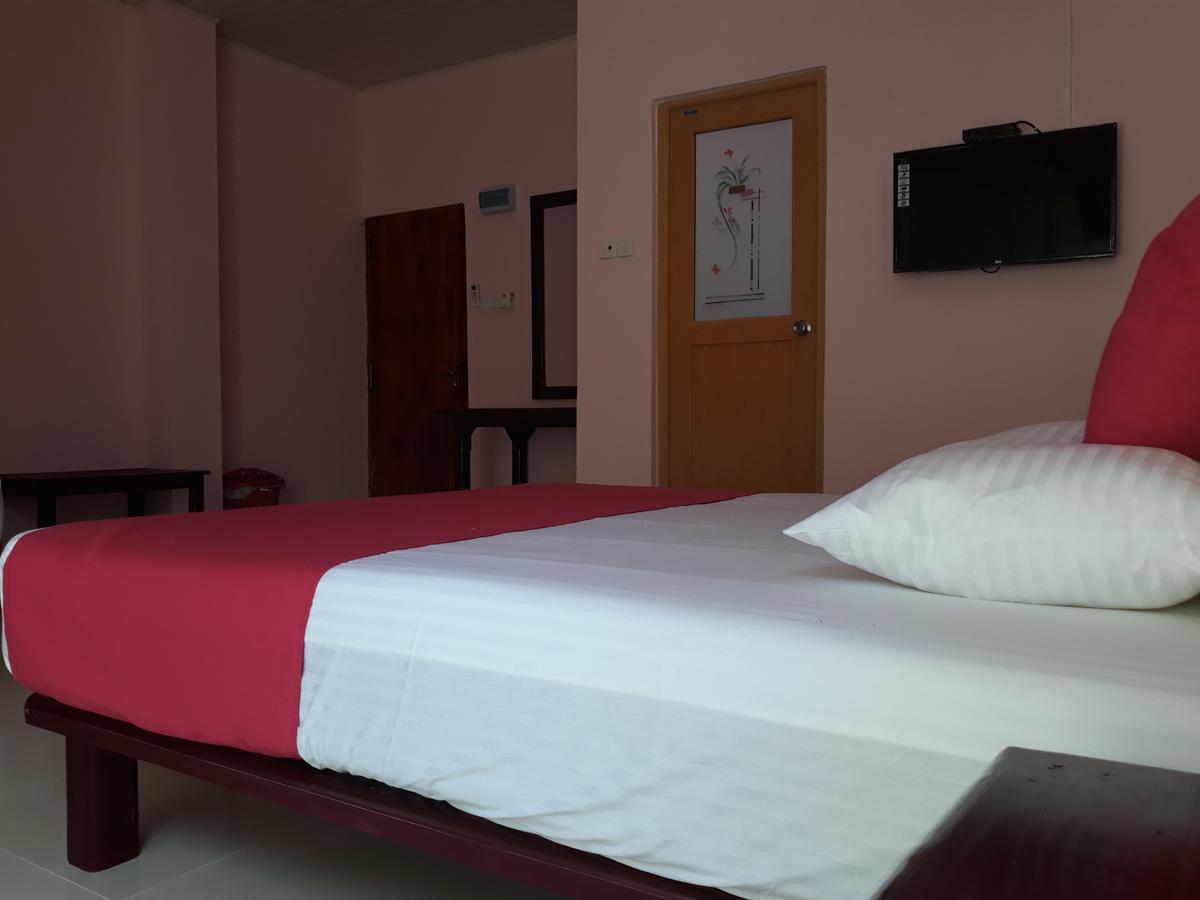 Bevary City Hotel Anuradhapura Exterior photo
