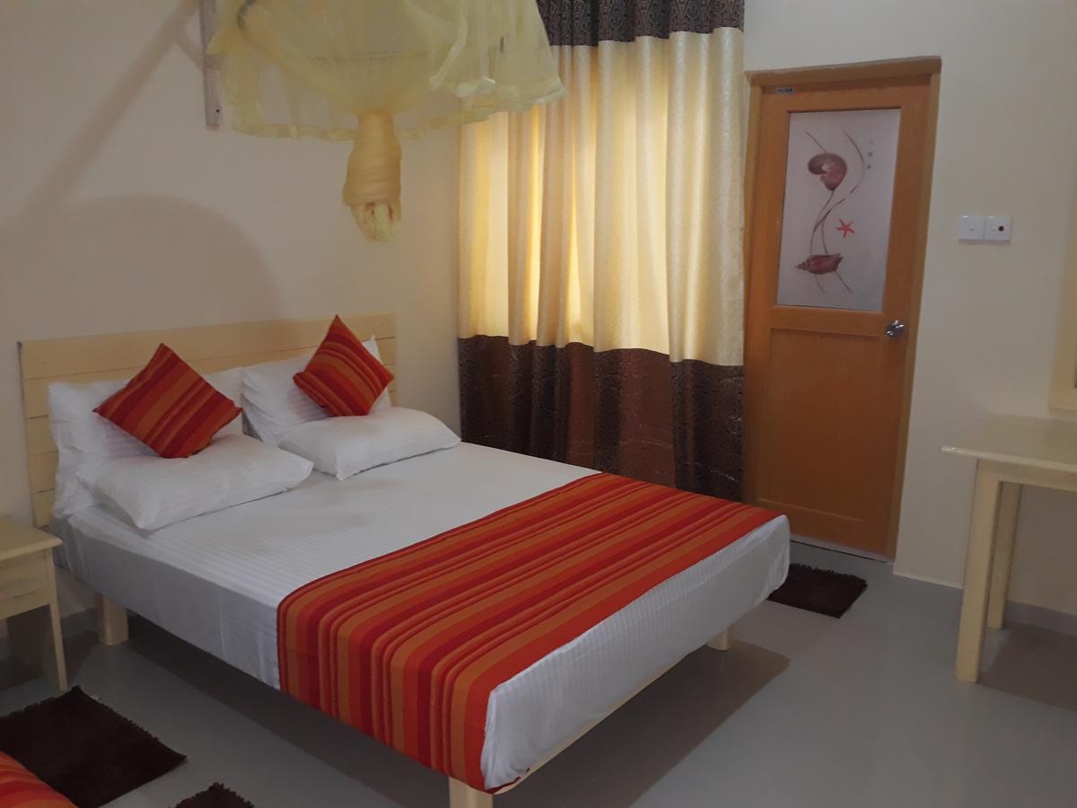 Bevary City Hotel Anuradhapura Exterior photo